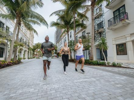 individuals running on Rosemary Avenue